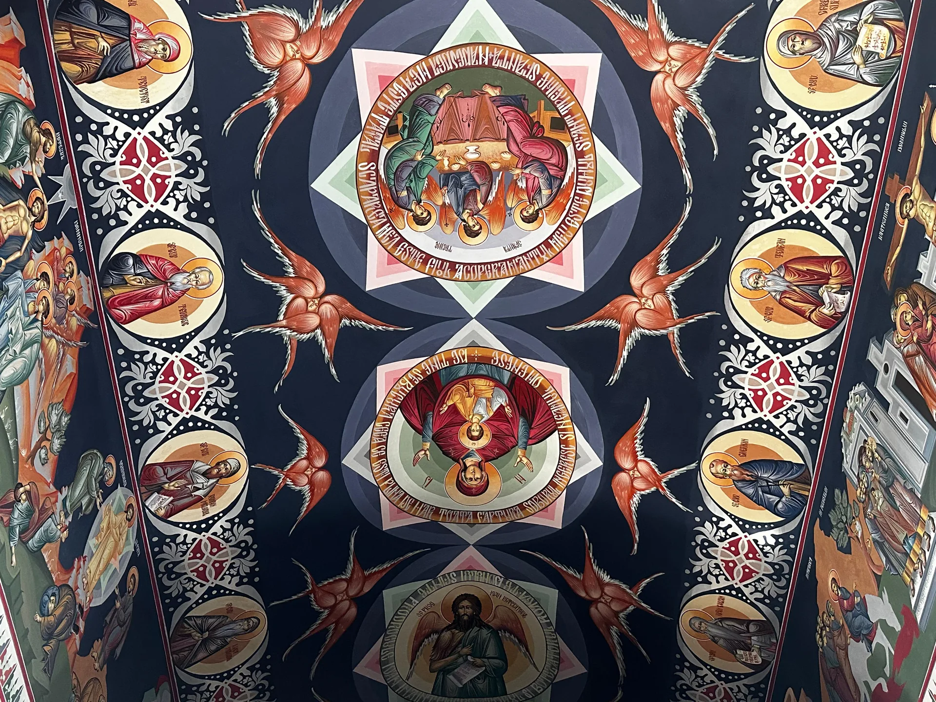 Pictură tavan biserică